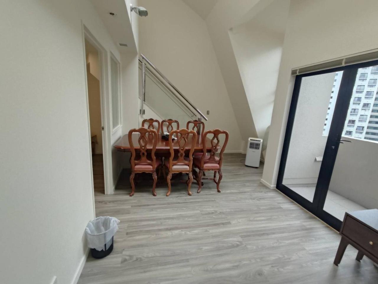 3 Double Beds And 1 Single Bed And 2 Double Sofa Beds In A Small 2 Bedrooms Penthouse Apartment