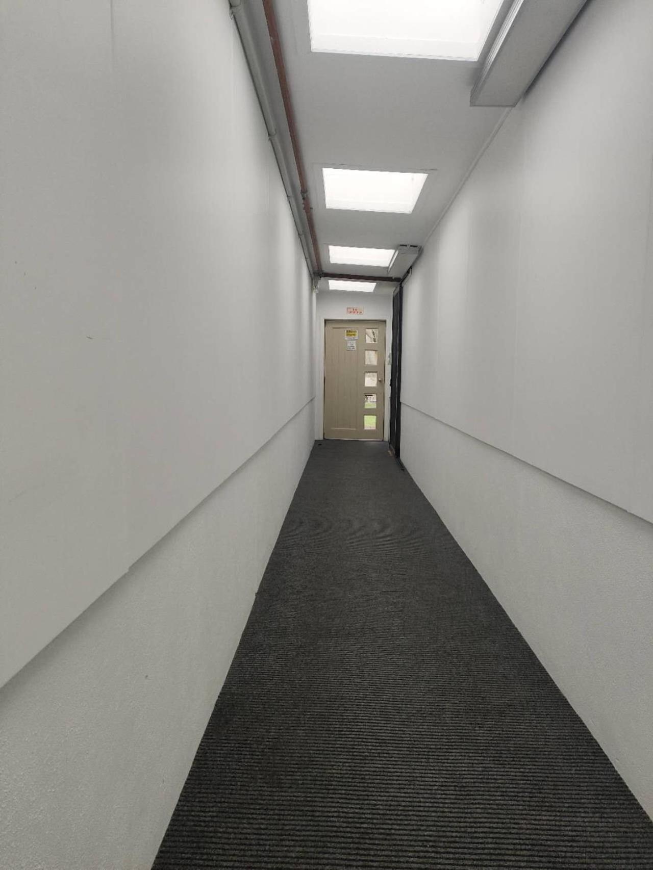 3 Double Beds And 1 Single Bed And 2 Double Sofa Beds In A Small 2 Bedrooms Penthouse *