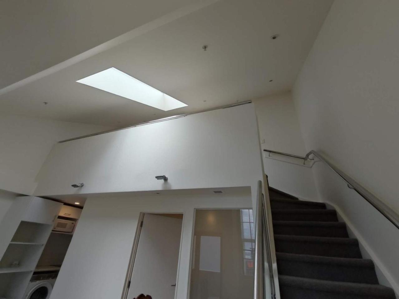 3 Double Beds And 1 Single Bed And 2 Double Sofa Beds In A Small 2 Bedrooms Penthouse * Auckland