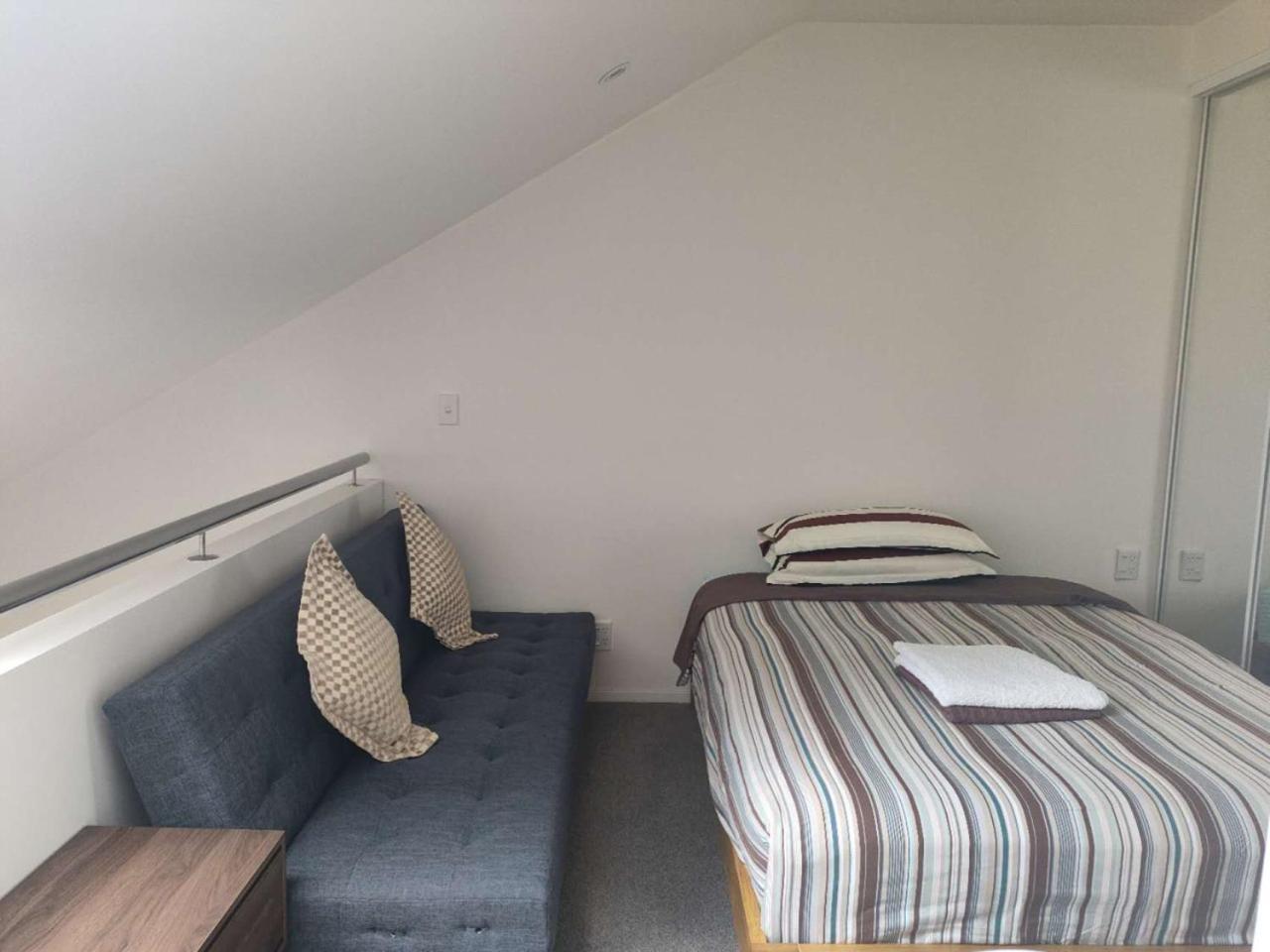 Apartment 3 Double Beds And 1 Single Bed And 2 Double Sofa Beds In A Small 2 Bedrooms Penthouse