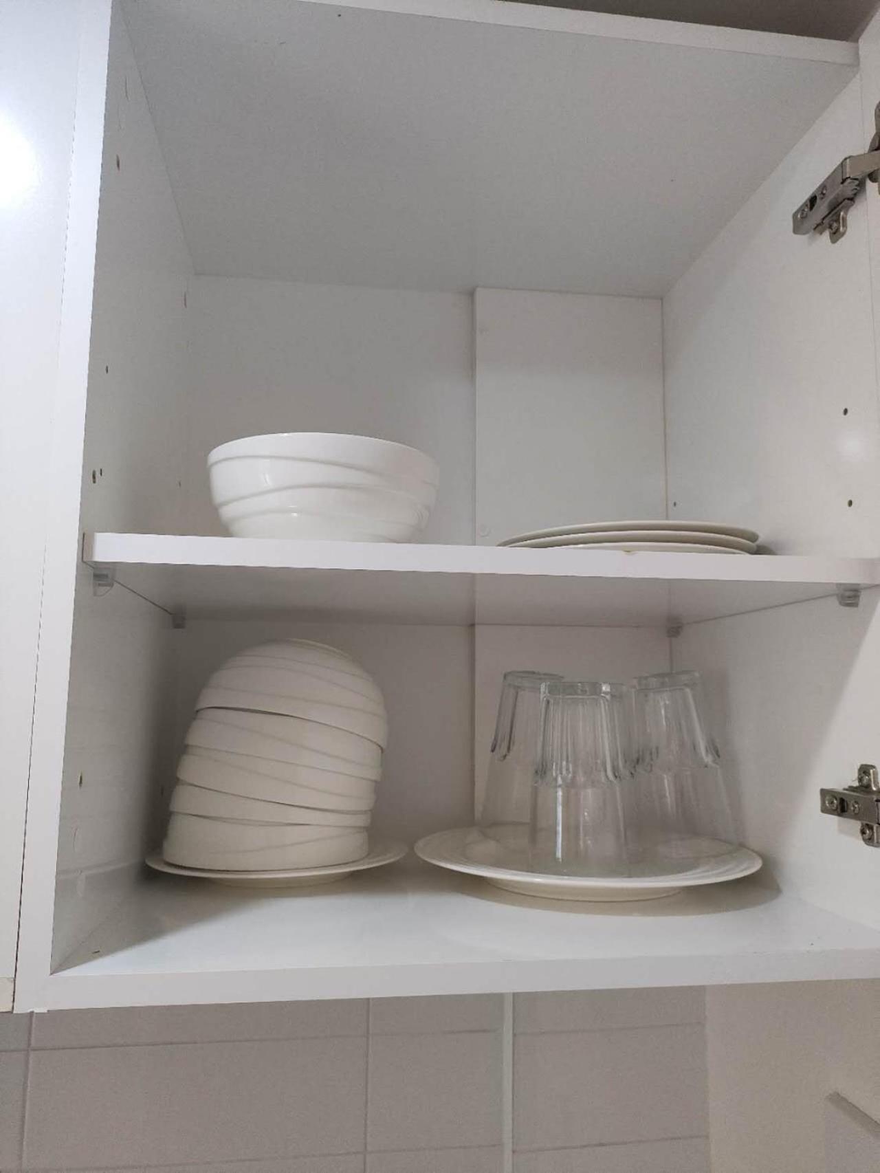 3 Double Beds And 1 Single Bed And 2 Double Sofa Beds In A Small 2 Bedrooms Penthouse * Auckland